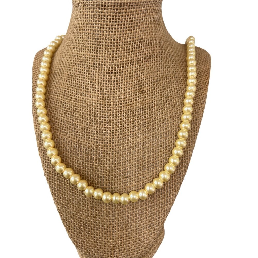 Vintage Yellow Glass Faux Pearl Necklace Round Beads Silver Tone Classic Layer